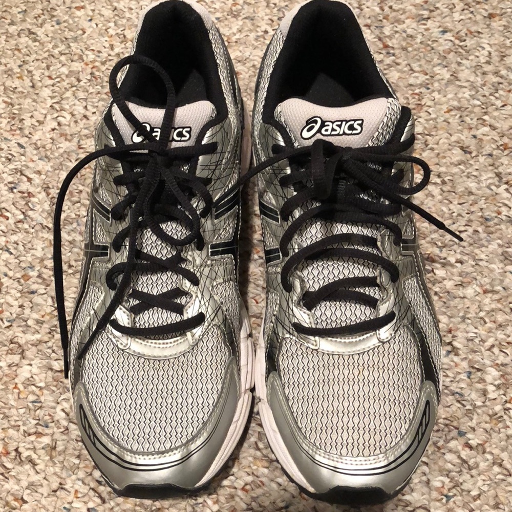 Men’s ASICS running shoes